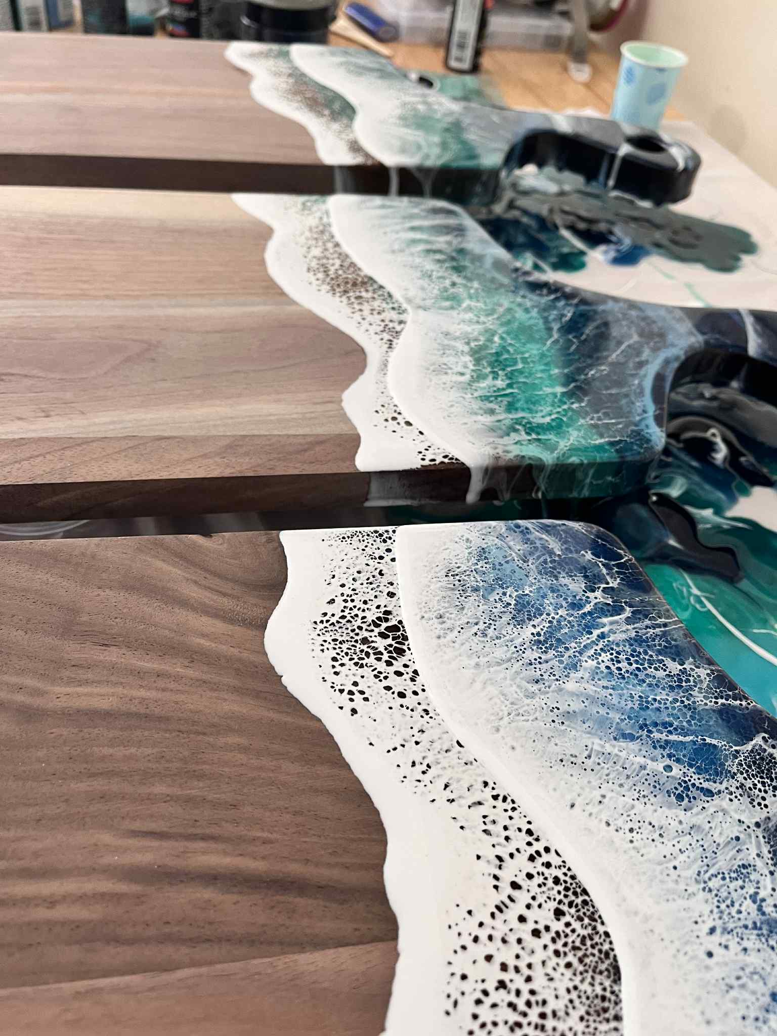 Resin ocean piece 18